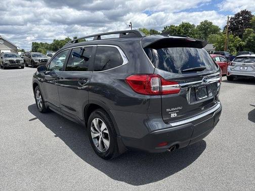 Magnetite Gray Metallic 2021 Subaru Ascent Premium 8-Passenger