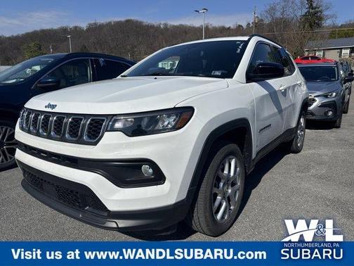 Bright White Clearcoat 2024 Jeep Compass Latitude Lux