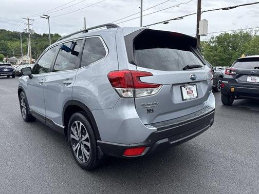Ice Silver Metallic 2021 Subaru Forester Limited