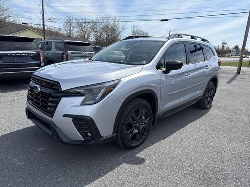 Ice Silver Metallic 2025 Subaru Ascent Onyx Edition Touring