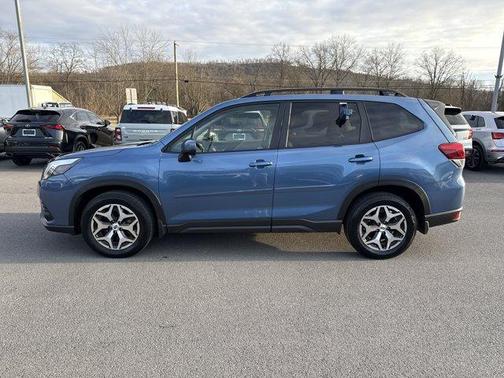 2024 Subaru Forester Premium
