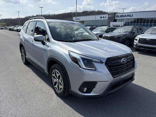 Ice Silver Metallic 2024 Subaru Forester Premium