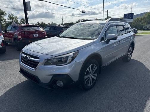 Ice Silver Metallic 2018 Subaru Outback 3.6R Limited