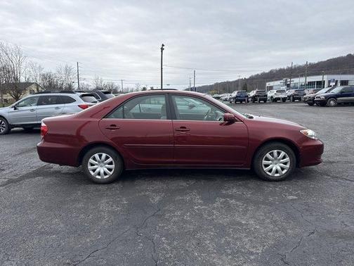 Red 2005 Toyota Camry LE