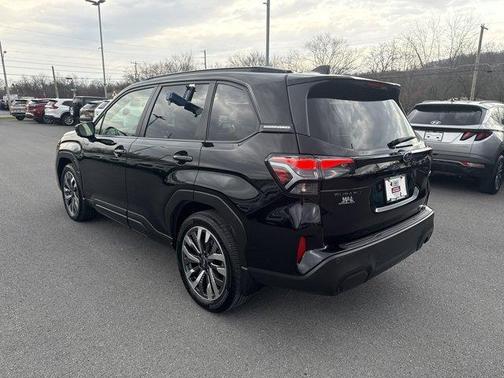 Crystal Black Silica 2025 Subaru Forester Hybrid Touring