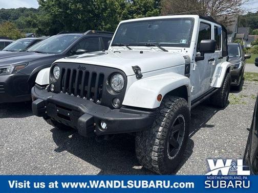 Bright White Clearcoat 2018 Jeep Wrangler JK Unlimited Freedom Edition