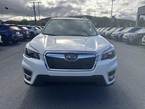 Crystal White Pearl 2021 Subaru Forester Limited