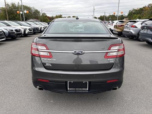 2015 Ford Taurus SEL
