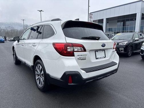 2019 Subaru Outback 2.5i Touring