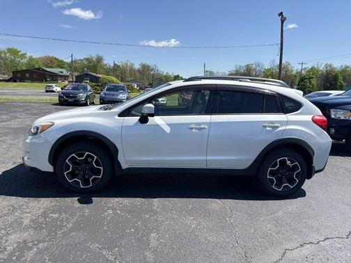 Satin White Pearl 2013 Subaru XV Crosstrek 2.0i Premium