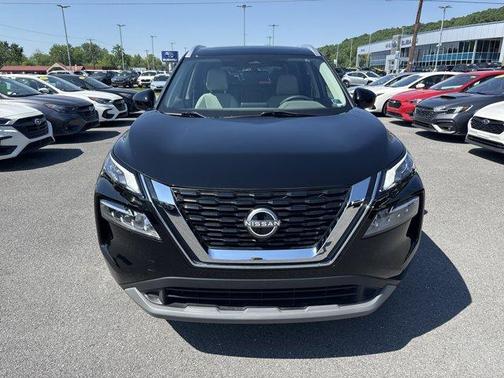 Black 2023 Nissan Rogue SV