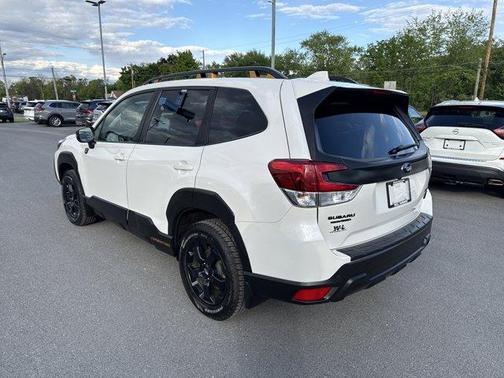 Crystal White Pearl 2022 Subaru Forester Wilderness