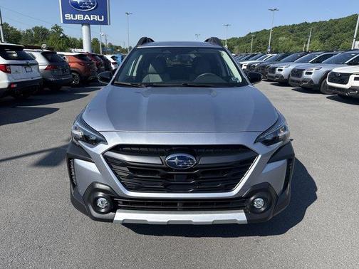 Ice Silver Metallic 2025 Subaru Outback Limited