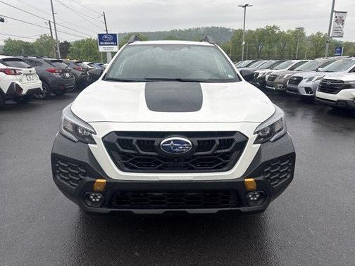 Crystal White Pearl 2025 Subaru Outback Wilderness