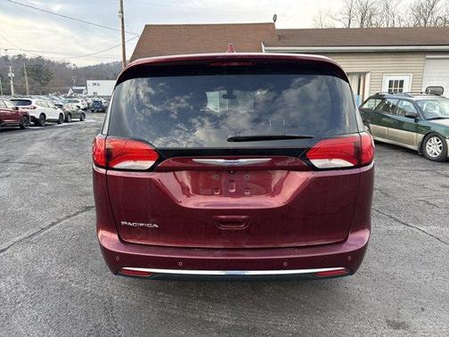 2018 Chrysler Pacifica Touring Plus