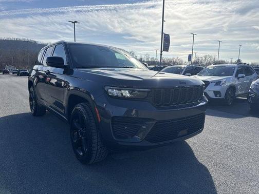 2023 Jeep Grand Cherokee Altitude