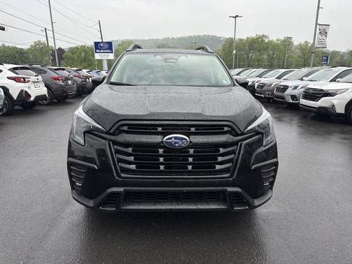 Crystal Black Silica 2025 Subaru Ascent Onyx Edition