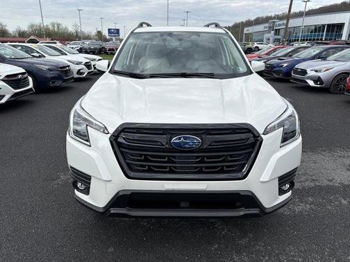 Crystal White Pearl 2024 Subaru Forester Premium