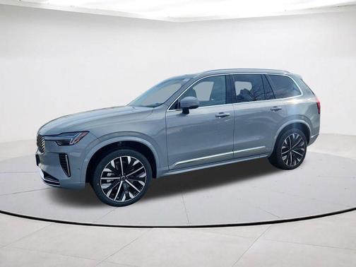 2025 Volvo XC90 B6 Plus 7-Seater