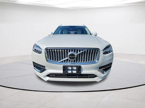 2024 Volvo XC90 Recharge Plug-In Hybrid T8 Plus Bright 7-Seater