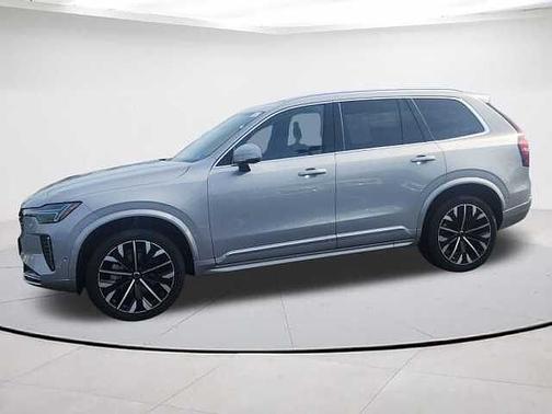 2025 Volvo XC90 Plus