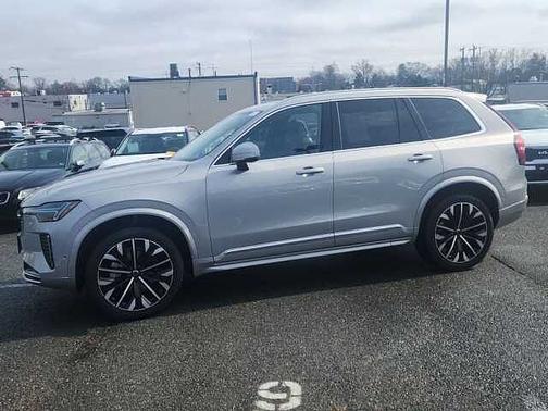 2025 Volvo XC90 Plus