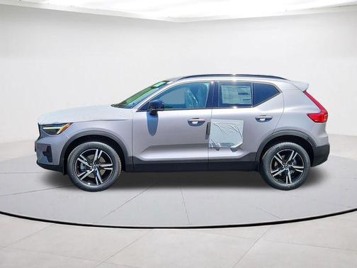 Aurora Blue 2026 Volvo XC40 B5 Core
