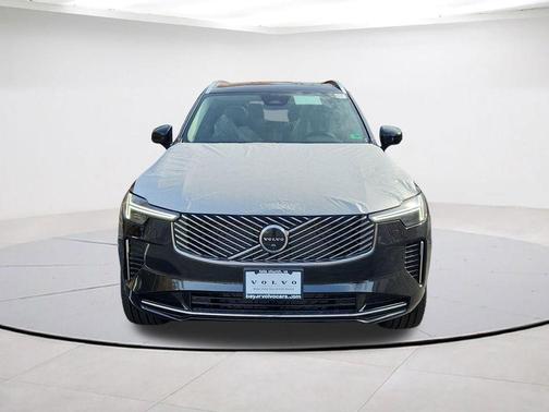 Onyx Black Metallic 2026 Volvo XC90 B6 Plus 7-Seater