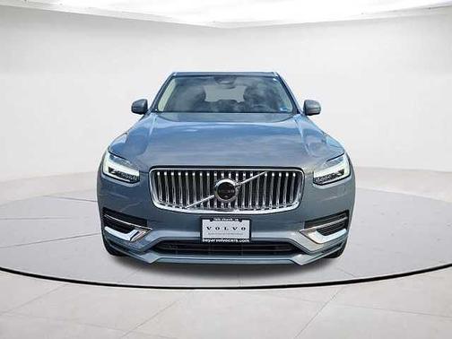 2023 Volvo XC90 Plus