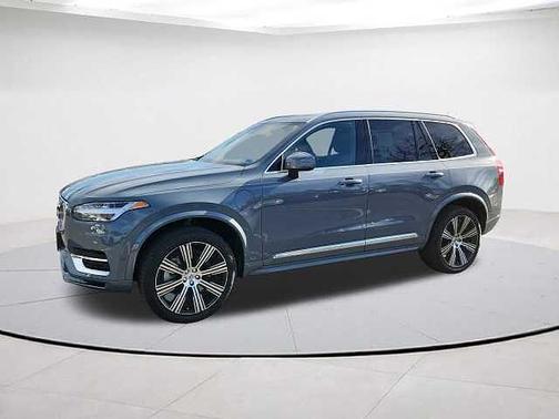 2023 Volvo XC90 Plus