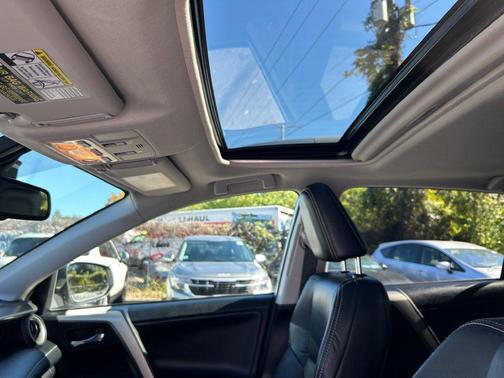 Blizzard Pearl 2015 Toyota RAV4 Limited