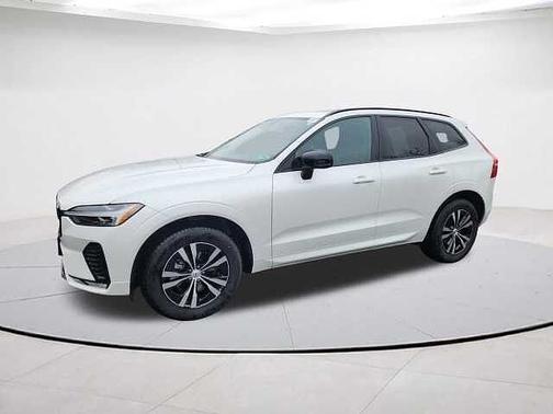 2025 Volvo XC60 Core