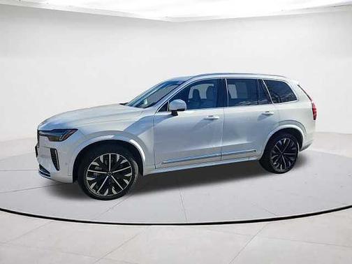 2025 Volvo XC90 Plus