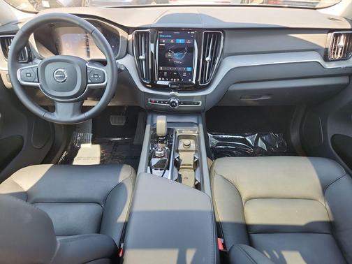 Gray Metallic 2024 Volvo XC60 B5 Core