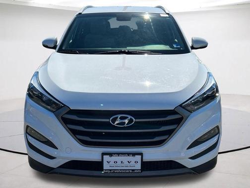 Dazzling White 2016 Hyundai TUCSON Sport