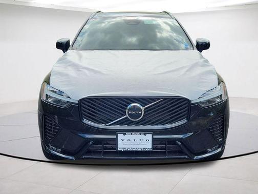 Onyx Black Metallic 2026 Volvo XC60 B5 Core
