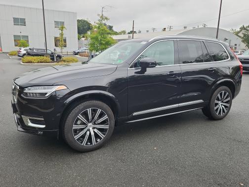 2025 Volvo XC90 B6 Plus 7-Seater