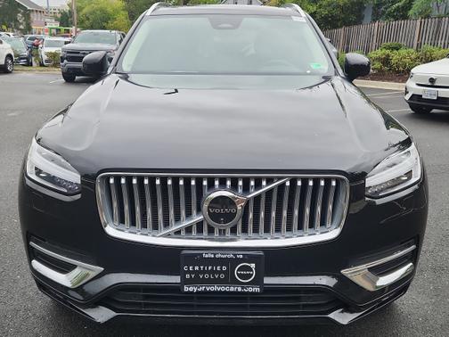 2025 Volvo XC90 B6 Plus 7-Seater