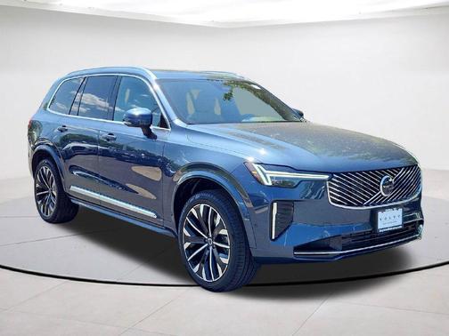 Denim Blue Metallic 2026 Volvo XC90 Plug-In Hybrid T8 Plus 7-Seater