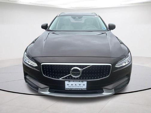Brown Metallic 2018 Volvo V90 Cross Country T6