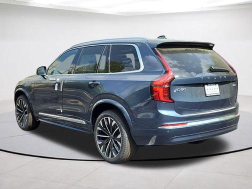 Denim Blue Metallic 2026 Volvo XC90 B6 Plus 6-Seater