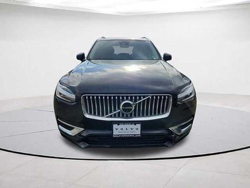 2023 Volvo XC90 Plus