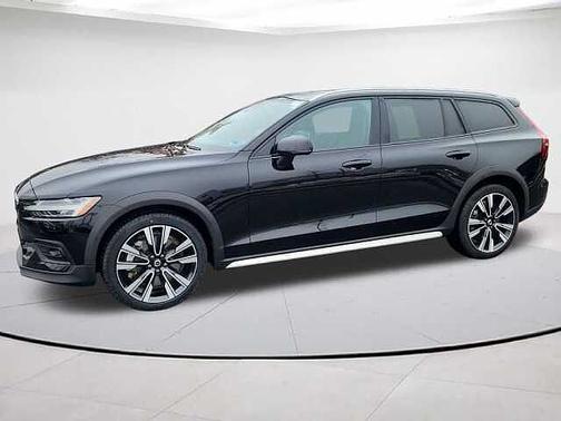 2025 Volvo V60 Cross Country Ultra
