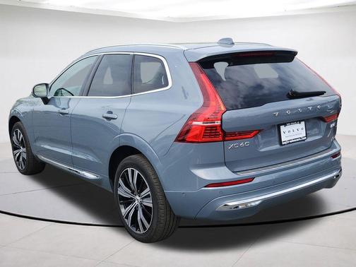 Thunder Gray Metallic 2023 Volvo XC60 B5 Plus Bright Theme