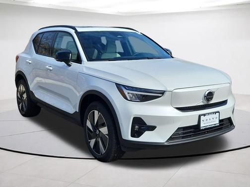 Crystal White Pearl 2026 Volvo EX40 Twin Motor Plus