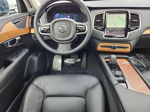 Denim Blue Metallic 2025 Volvo XC90 B6 Plus 7-Seater
