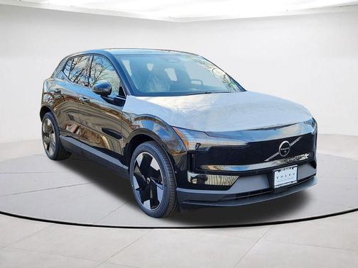 Onyx Black Metallic 2026 Volvo EX30 Twin Motor Ultra