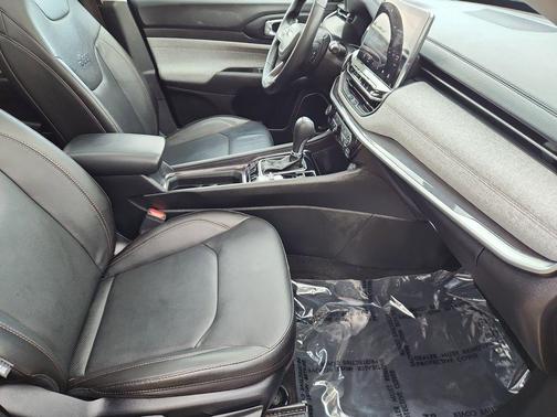 Diamond Black 2022 Jeep Compass Latitude Lux