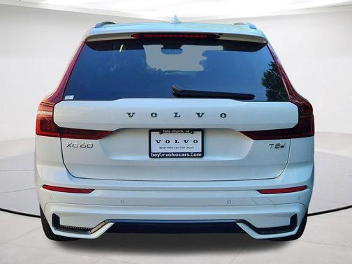 Crystal White 2026 Volvo XC60 Plug-In Hybrid T8 Plus