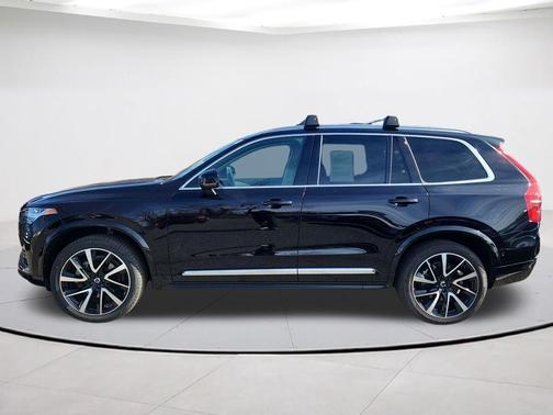 2023 Volvo XC90 B6 Plus 7-Seater